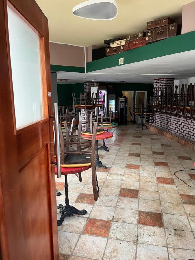 Eagle'S Nest Hostel Postojna Εξωτερικό φωτογραφία