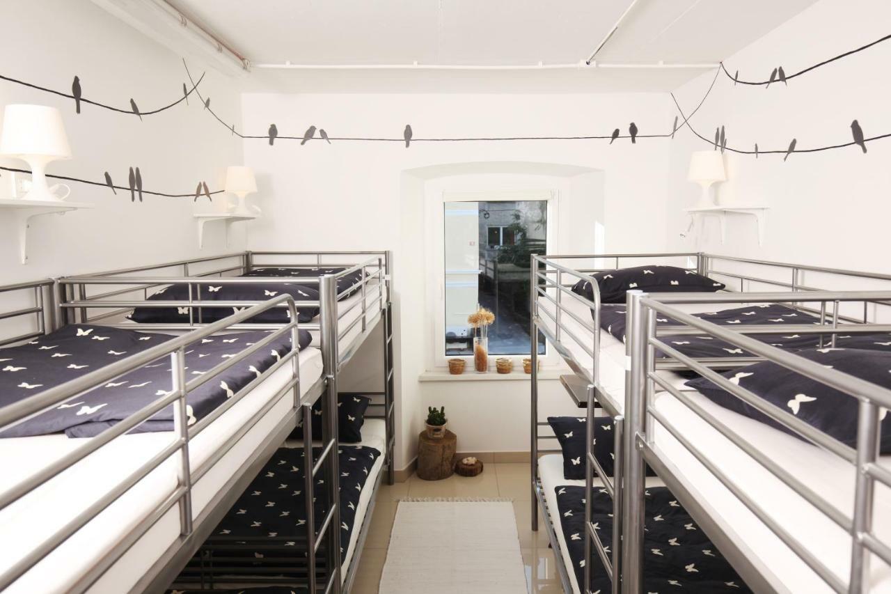 Eagle'S Nest Hostel Postojna Εξωτερικό φωτογραφία