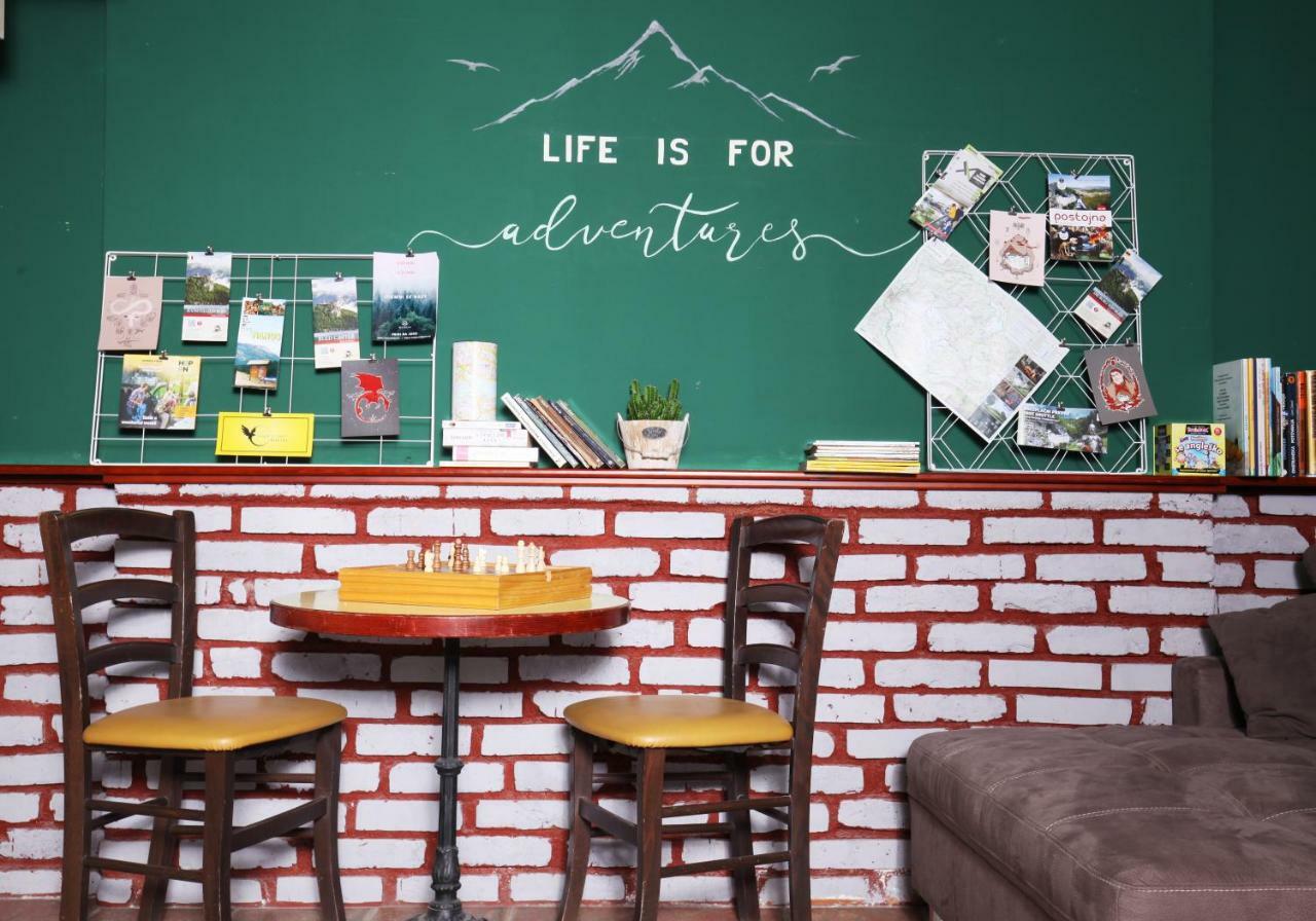 Eagle'S Nest Hostel Postojna Εξωτερικό φωτογραφία